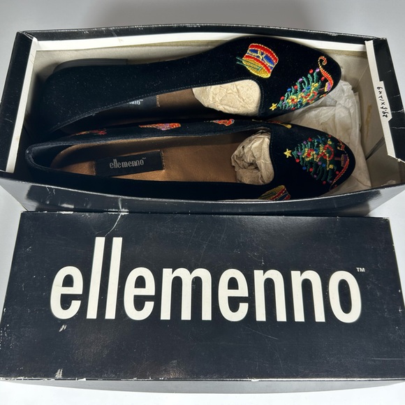 Ellemenno Christmas Shoes Embroidered Holiday Flat
Christmas Tree Jolly 8 NEW - Picture 1 of 7